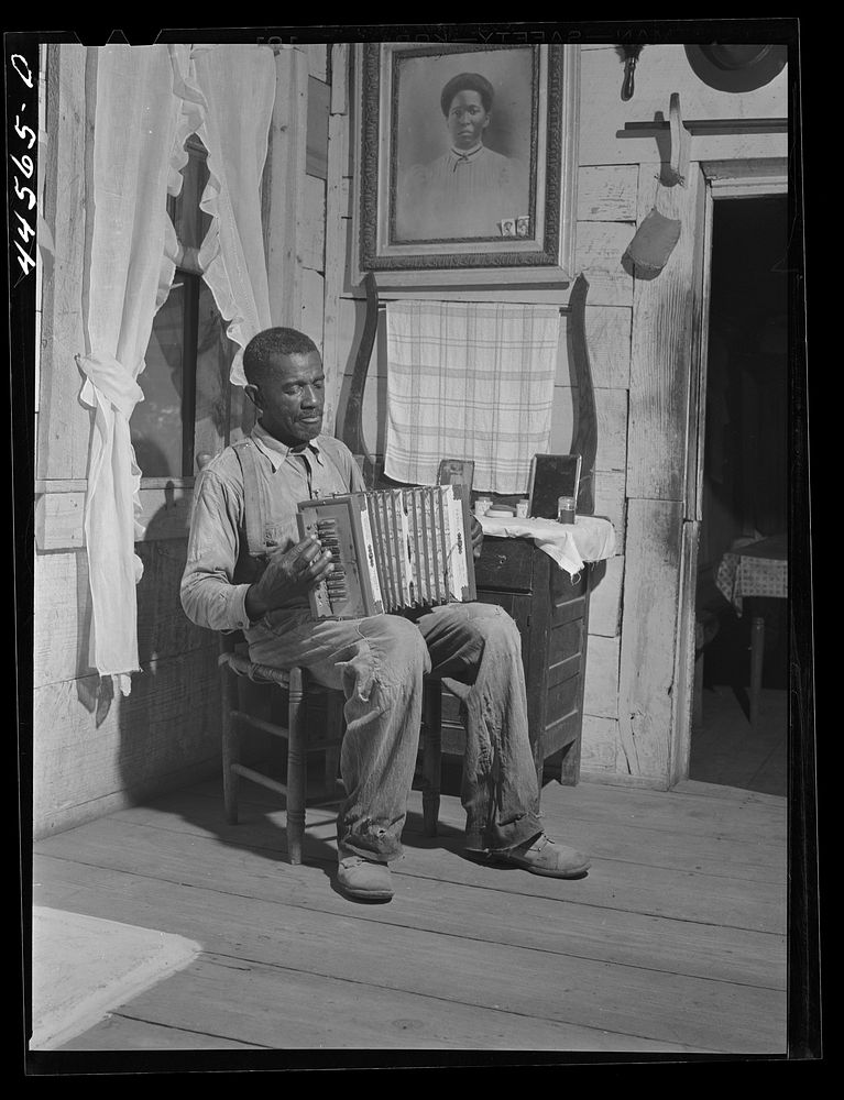 [Untitled photo, possibly related to: Mr. Cicero Ward,  FSA (Farm Security Administration) client. Southern Greene County…