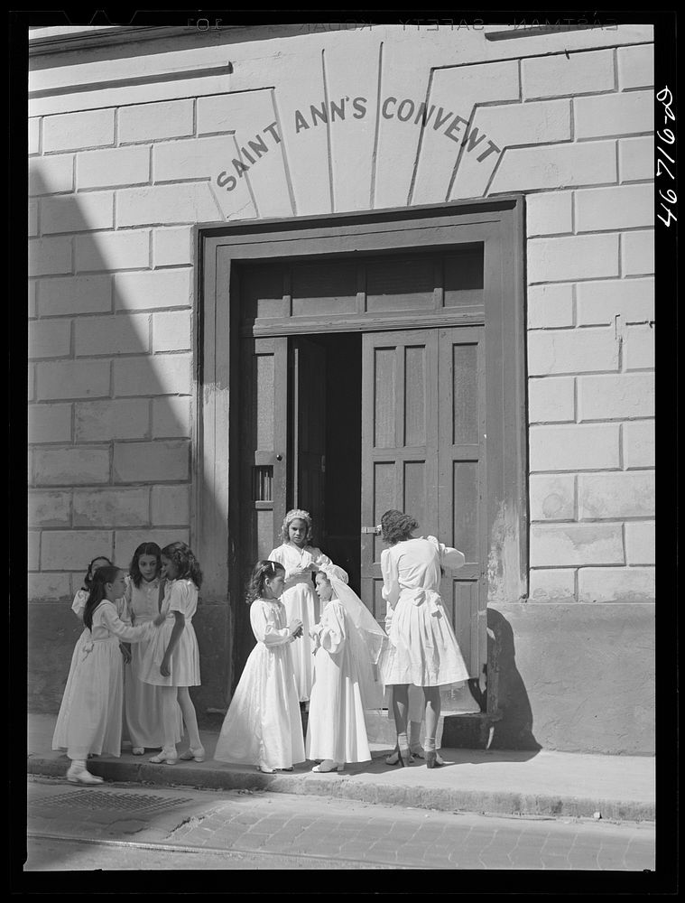 San Juan, Puerto Rico. On a Sunday morning at Santa Ana convent. Sourced from the Library of Congress.