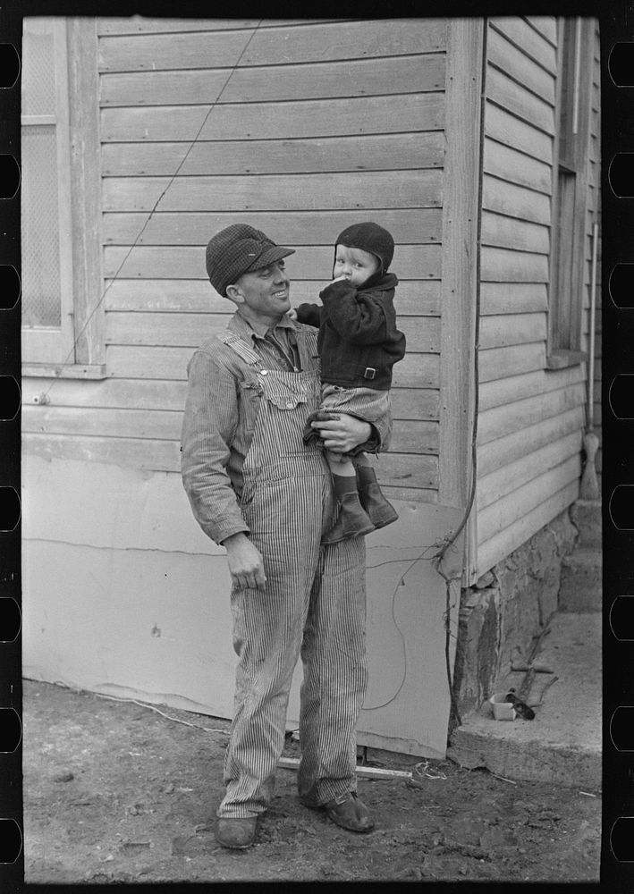 [Untitled photo, possibly related to: Hired hand on Lyle Askeland's farm near Armstrong, Iowa] by Russell Lee