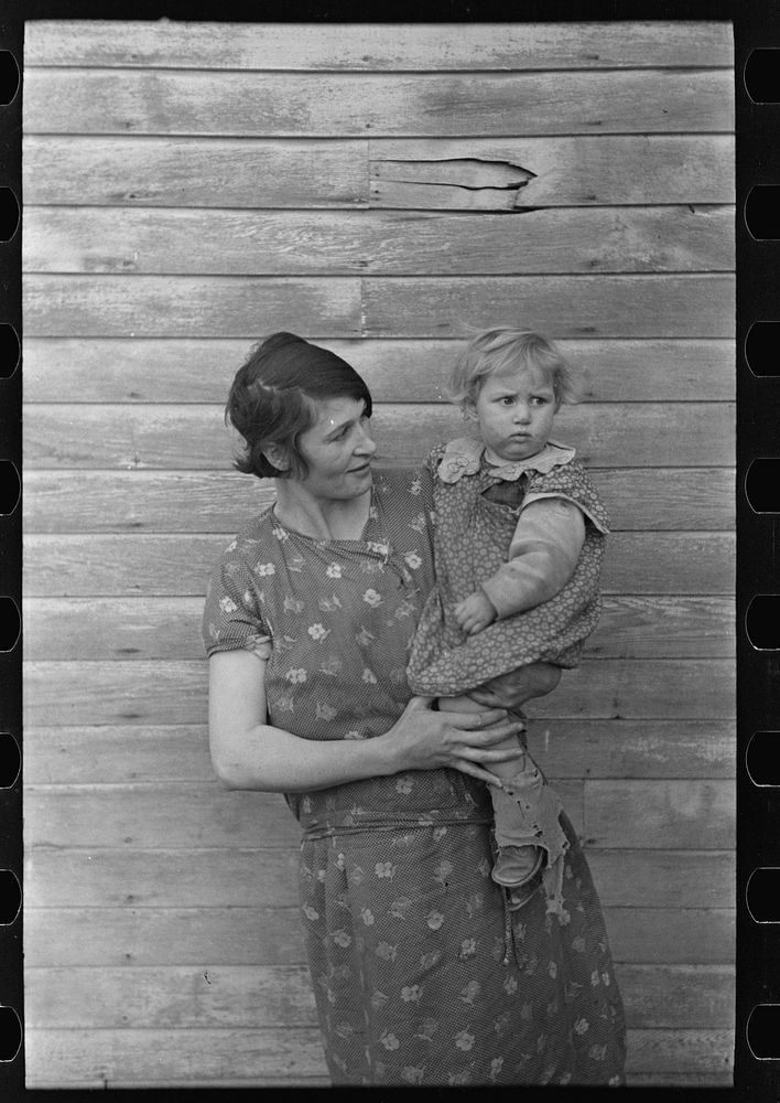 Mrs. Ed Boltinger and one of her children on farm near Ringgold, Iowa by Russell Lee