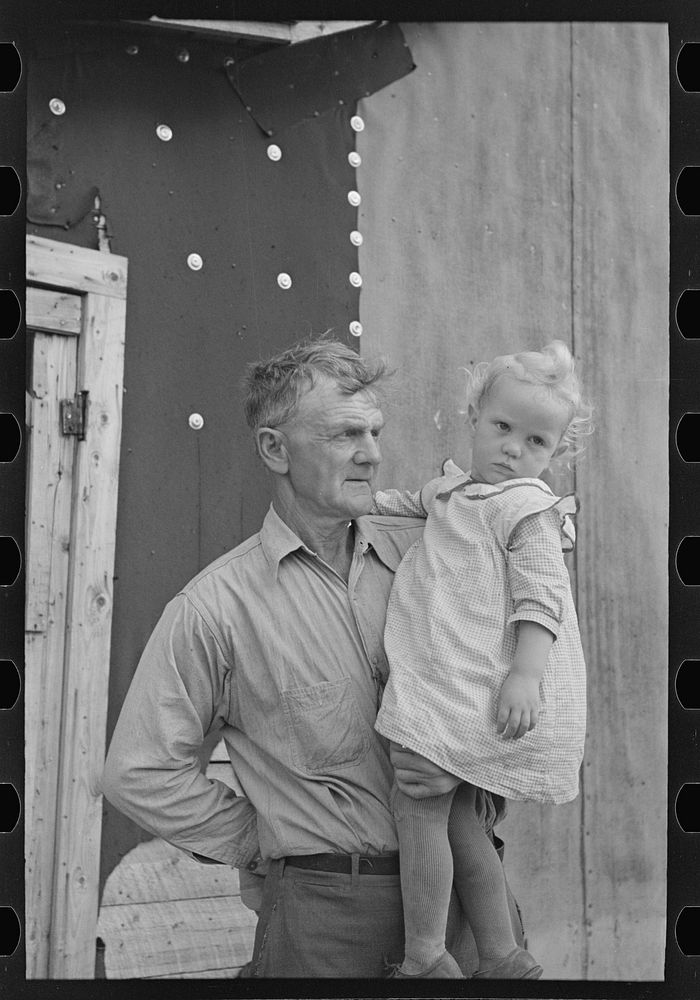 Cut-over farmer and daughter, near Northome, Minnesota by Russell Lee