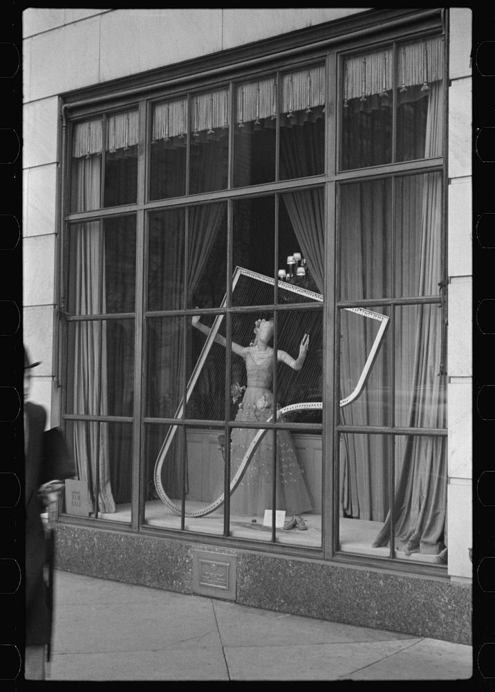 Surrealistic window display, Bergdorf Goodman, New York City by Russell Lee