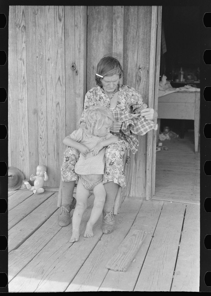 [Untitled photo, possibly related to: Grandmother and child, Southeast Missouri Farms] by Russell Lee