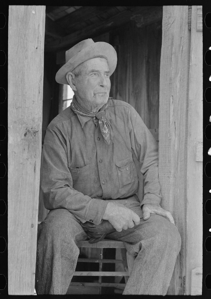 [Untitled photo, possibly related to: Sugarcane farmer near Delcambre, Louisiana] by Russell Lee