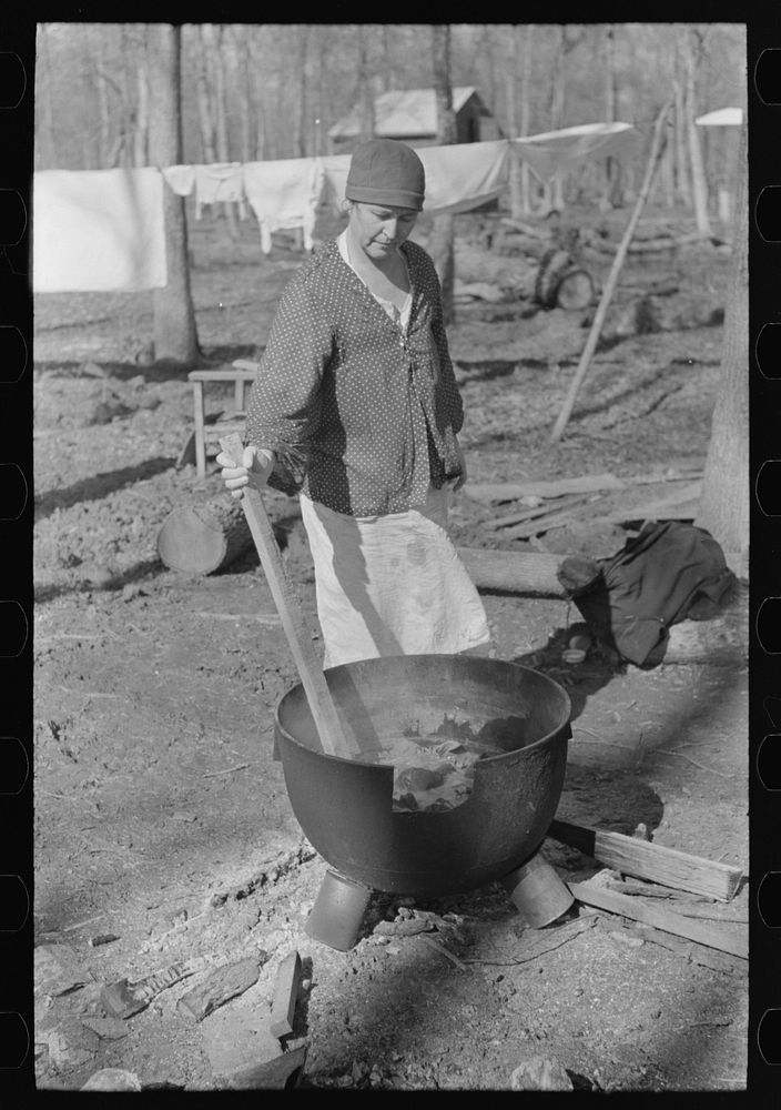 Housewife boiling clothes, Chicot Farms, Arkansas by Russell Lee