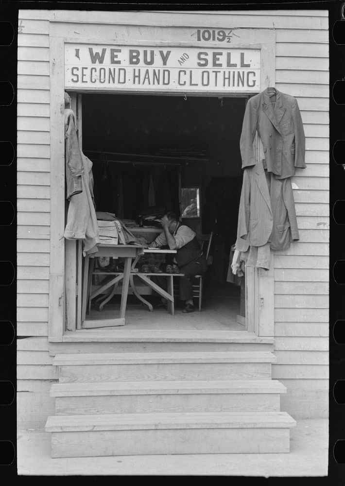 Secondhand clothing store, Corpus Christi, Texas by Russell Lee
