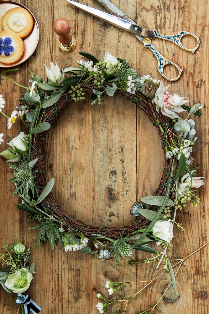 Leaf wreath on a rustic wooden table
