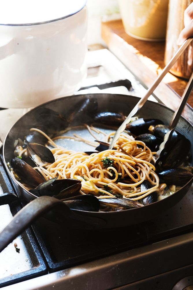 Homemade spaghetti food photography recipe idea