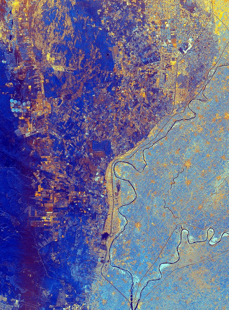This spaceborne radar image shows the area just north of the city of Cairo, Egypt, where the Nile River splits into two main…