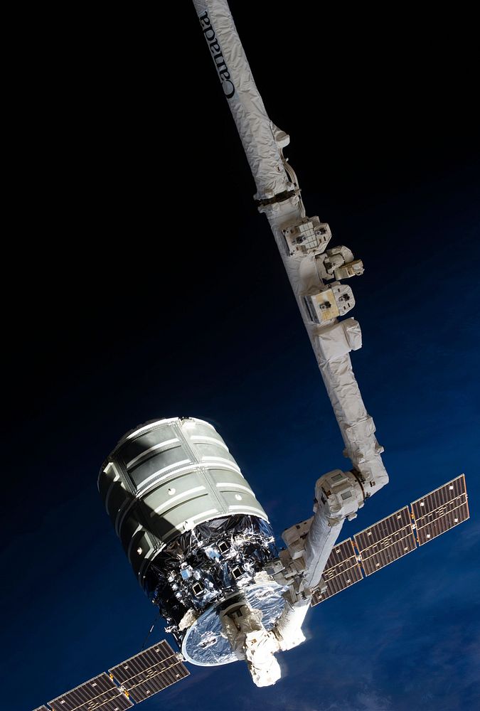 The International Space Station&rsquo;s Canadarm2 prepares to release the Orbital Sciences&rsquo; Cygnus commercial craft…