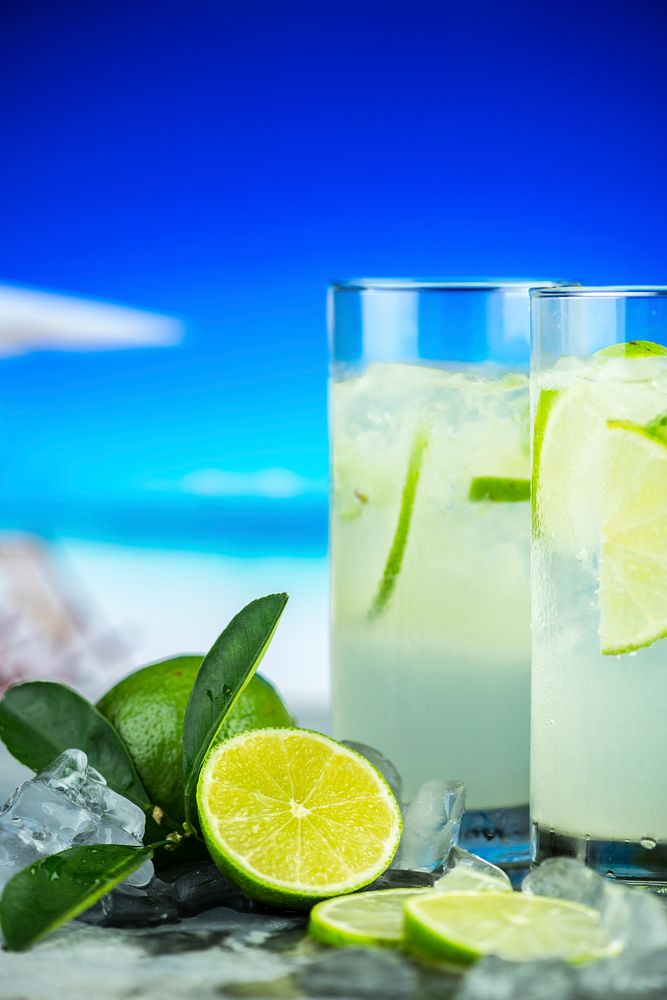 Fresh lime drinks macro shot