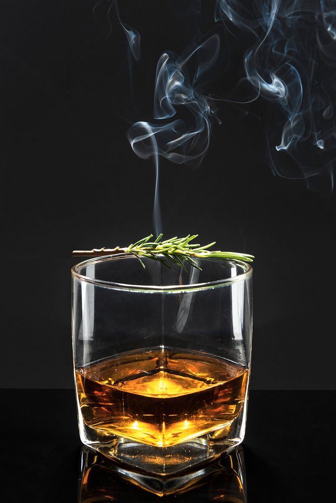 Smoked rosemary old fashioned whisky