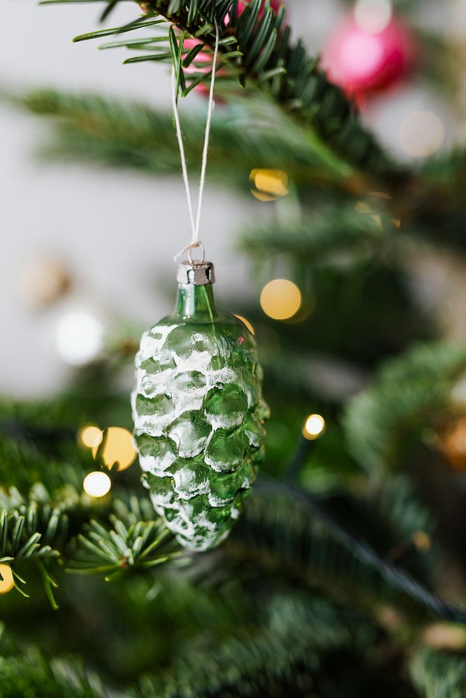 Green pine decor on a Christmas tree