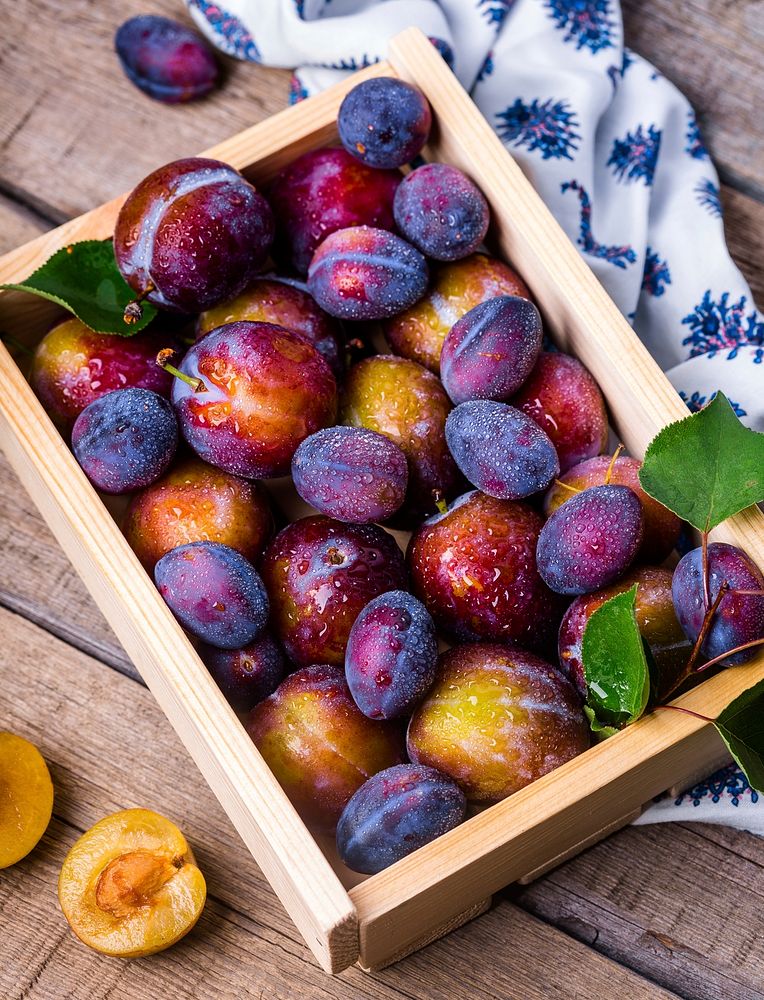 Free frech purple peaches in wooden box image, public domain fruit CC0 photo.