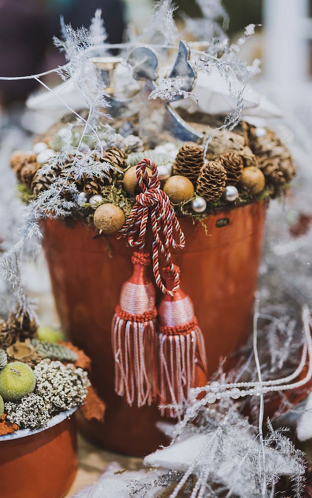 Free close up chrismas bucket image, public domain car CC0 photo.