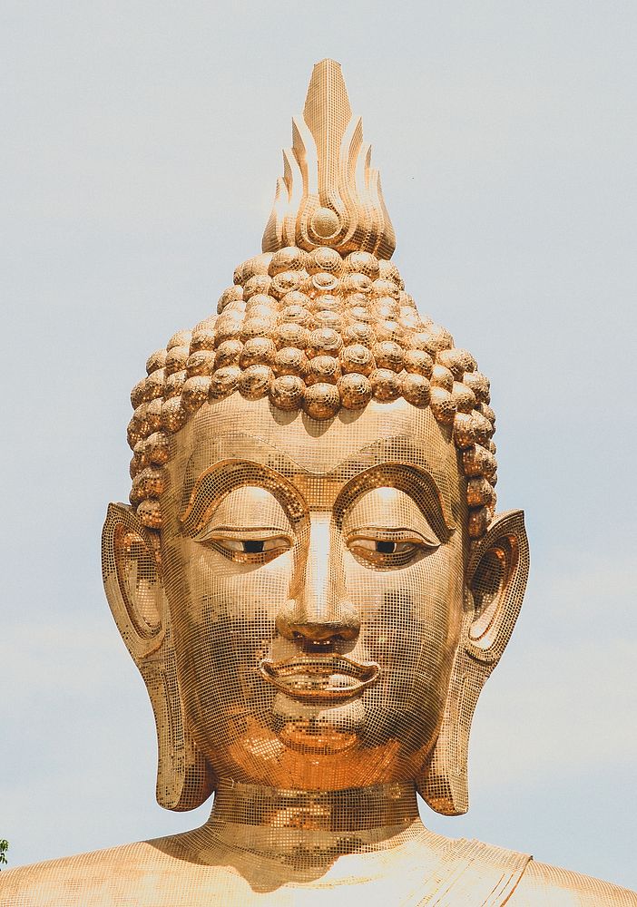 Buddha head statue close up, free public domain CC0 photo.