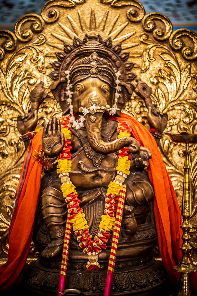 Hindu elephant god, Ganesha statue, free public domain CC0 photo.