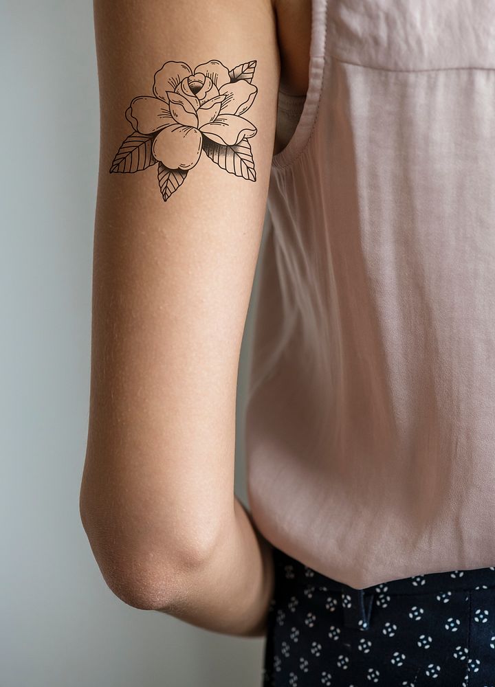 Rose tattoo design psd mockup on a woman