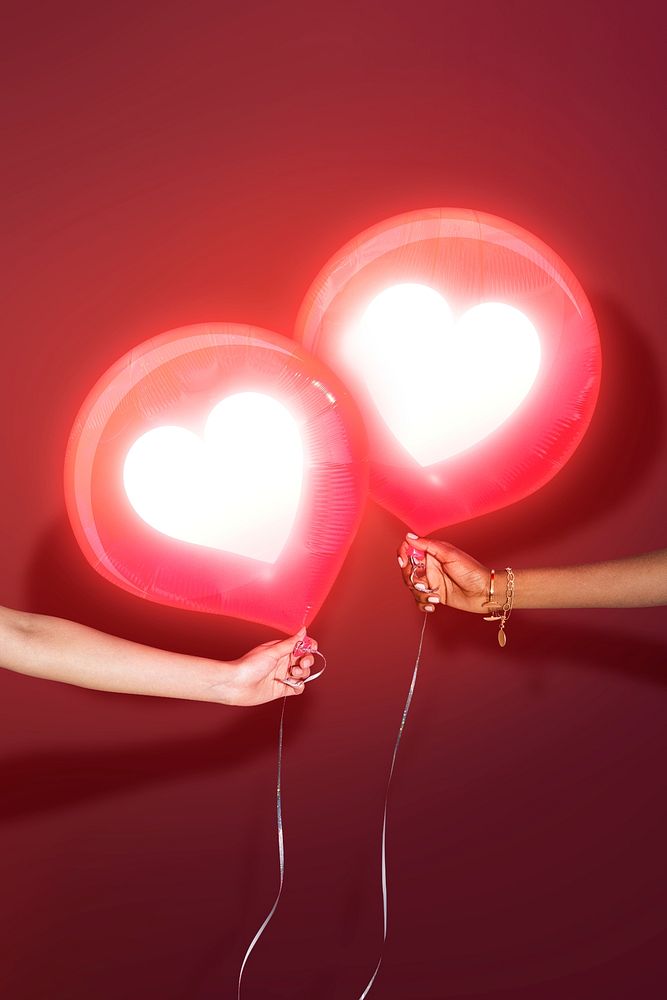 Couple holding love balloons psd for online dating advertisement