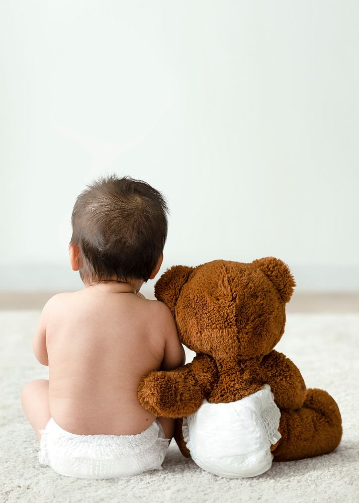 Baby and teddy bear psd rear view