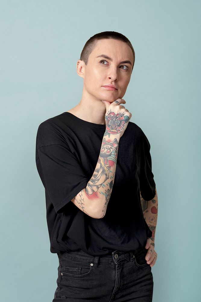 Model with tattoo in black T shirt mockup