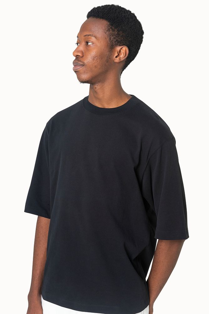 Men&rsquo;s black t-shirt mockup psd simple fashion studio shoot
