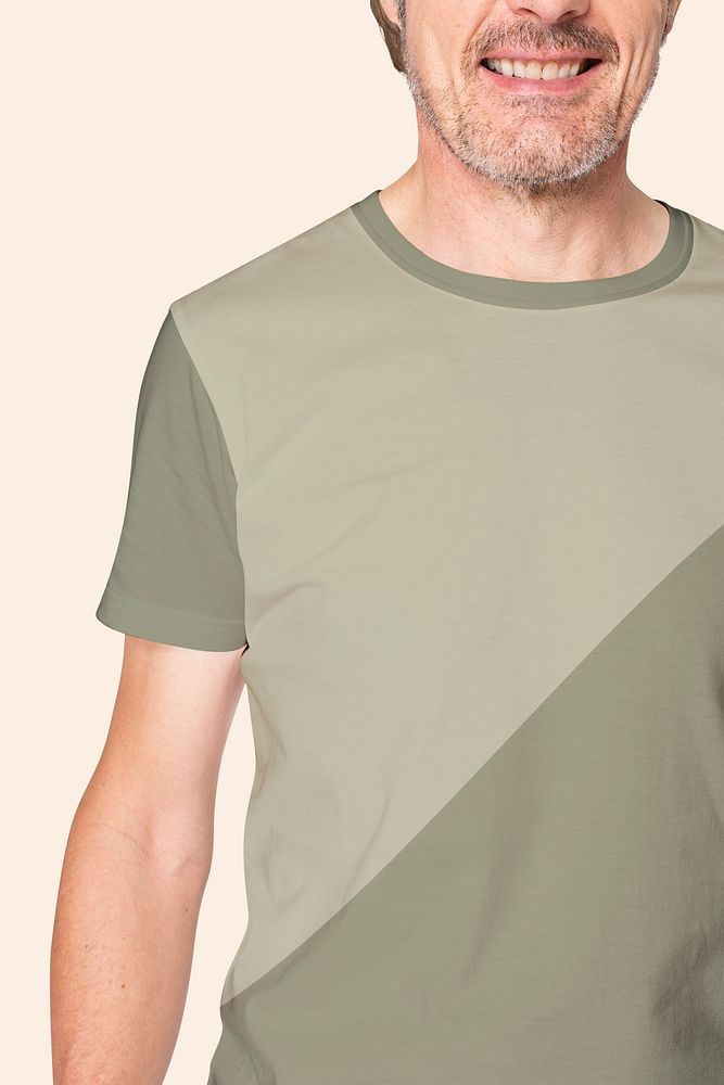 Men&rsquo;s green t-shirt psd mockup apparel on beige background