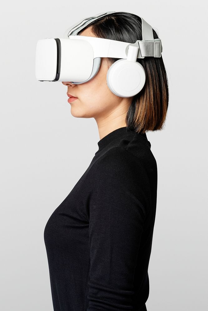 Woman with VR headset mockup psd