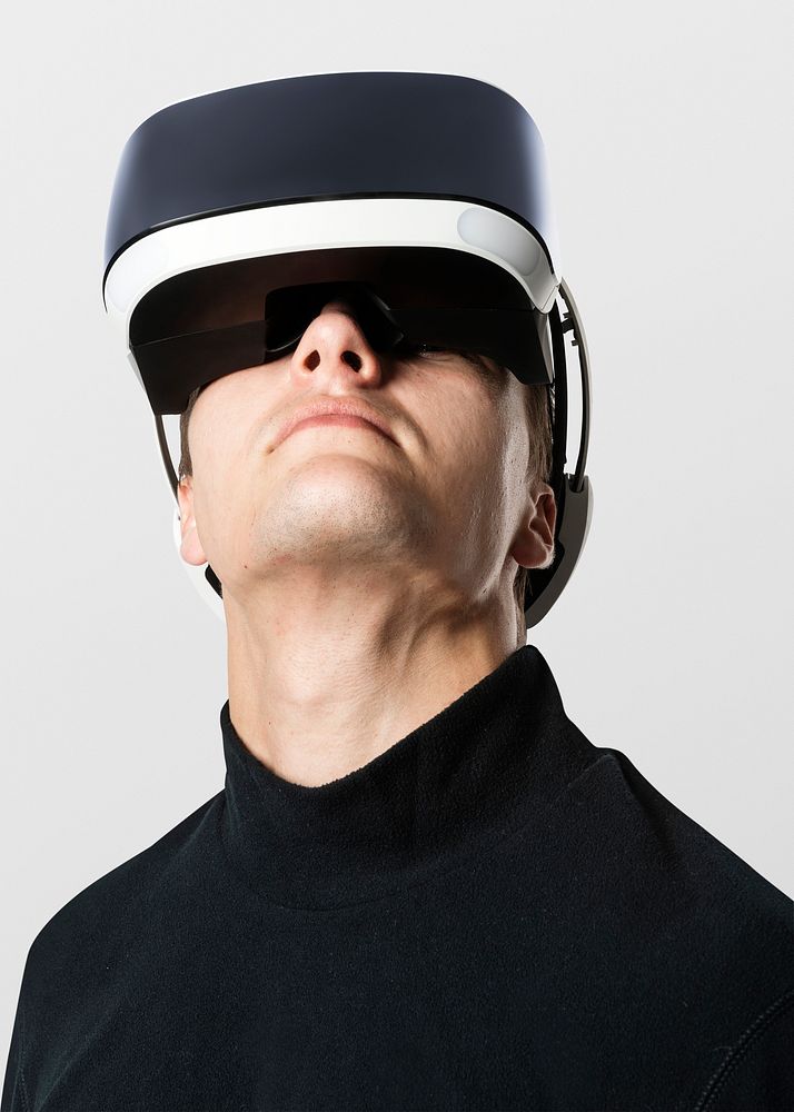 Man with VR headset psd mockup smart technology