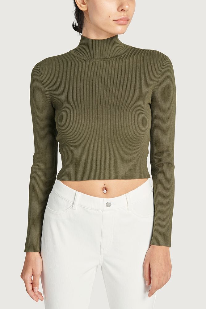 Women in a green turtleneck top mockup with white pants