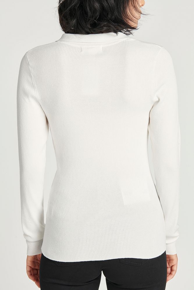 Woman in long sleeved white t-shirt mockup