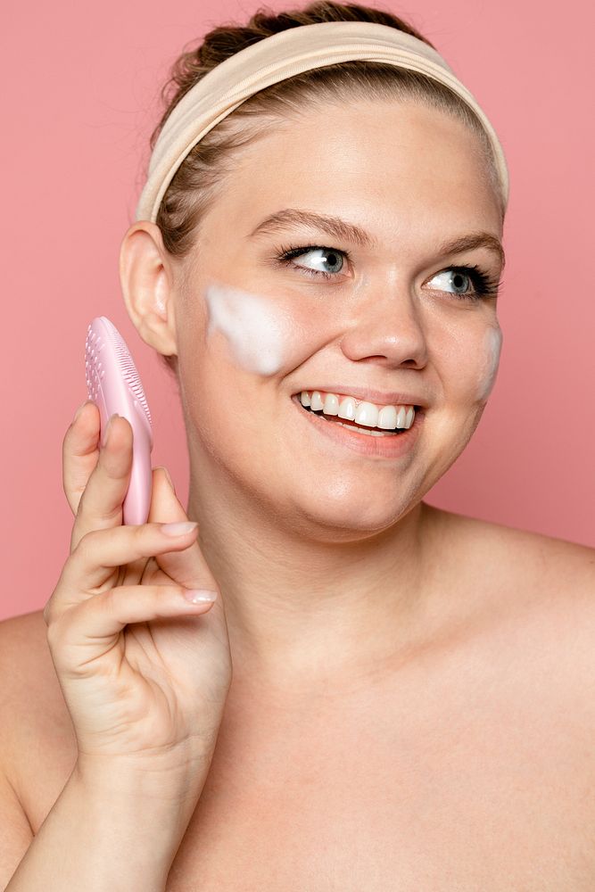 Facial brush & skin cleanser device