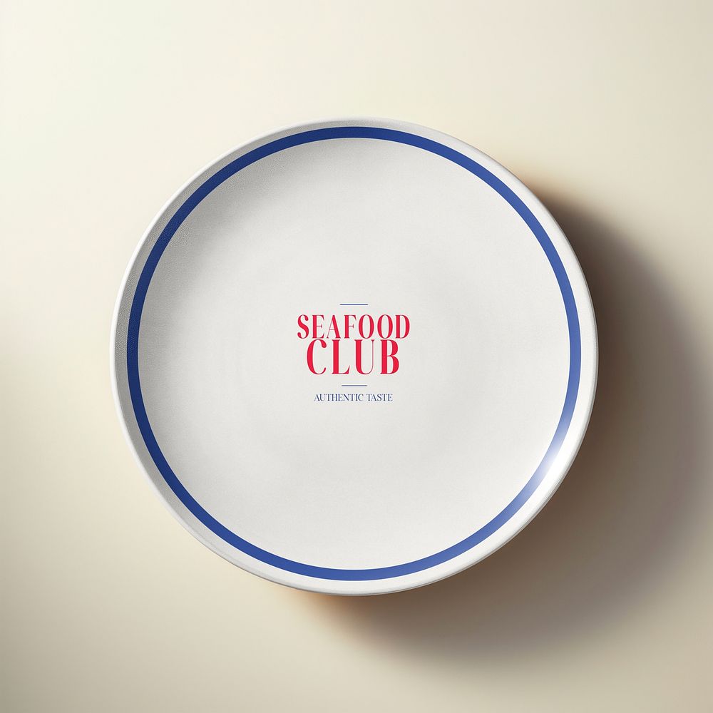 Off-white dinner plate