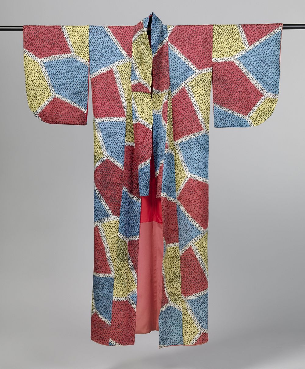 Informal Women’s Kimono (1920 - 1940) by anonymous