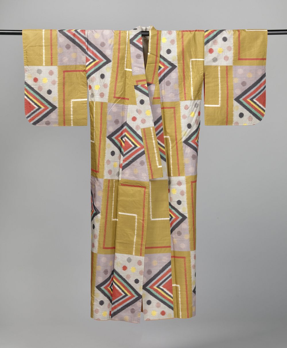 Informal Women’s Kimono (1920 - 1940) by anonymous