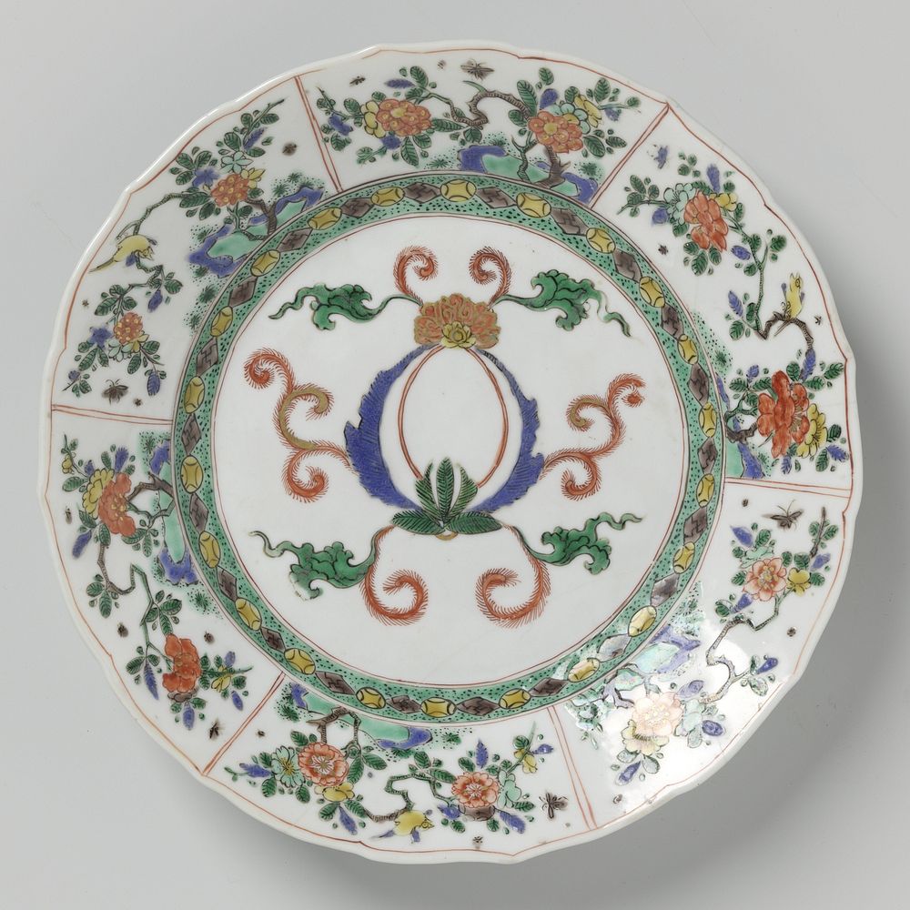 Plate with foliate scroll decoration and flowering plants (c. 1700 - c. 1724) by anonymous
