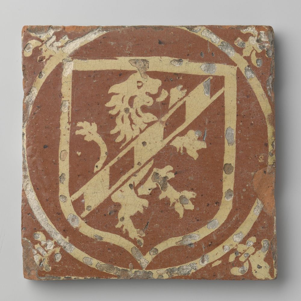 Tegel met een wapenschild (c. 1700 - c. 1800) by anonymous