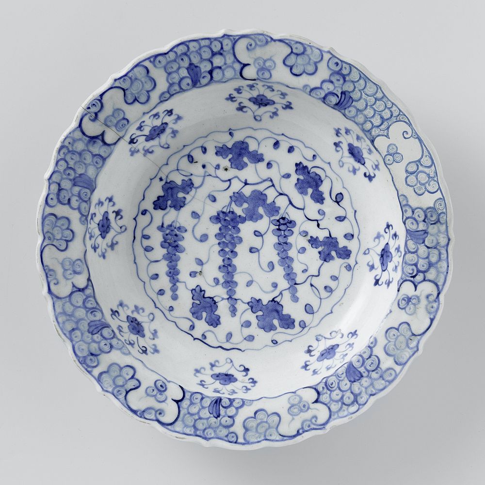 Plate (c. 1550 - c. 1599) by anonymous