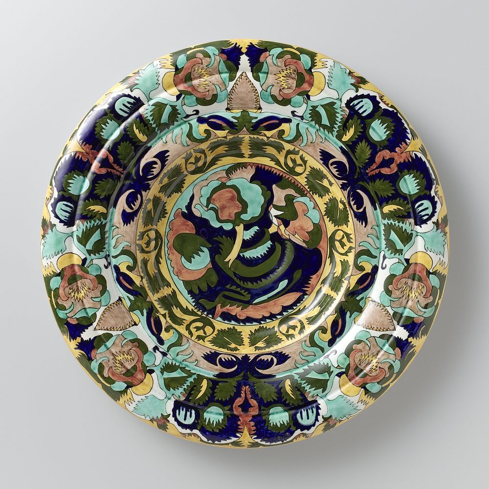 Decorative plate with plant motifs (1886) by N V Haagsche Plateelfabriek Rozenburg and Theo Colenbrander