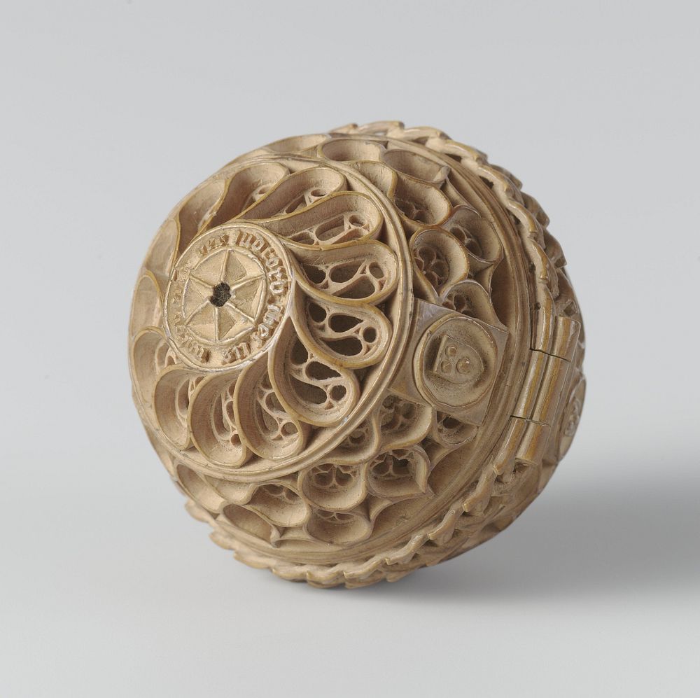Prayer Nut with Original Case and Pouch (c. 1500 - in or before 1531) by Adam Dircksz