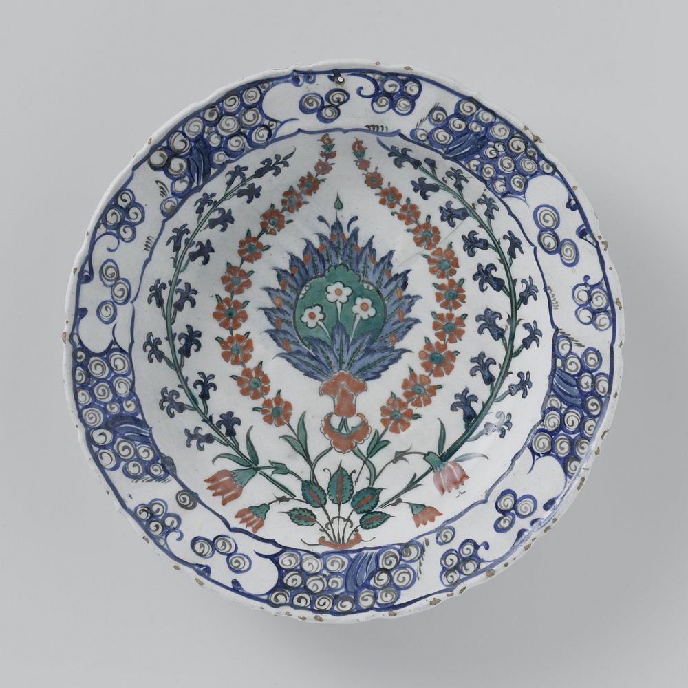 Dish with a stylized flowering plant (c. 1560 - c. 1575) by anonymous