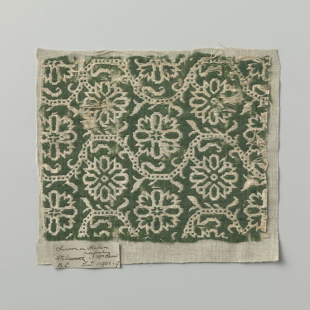 Fragment gefigureerd weefsel in linnen en wol (1500 - 1599) by anonymous
