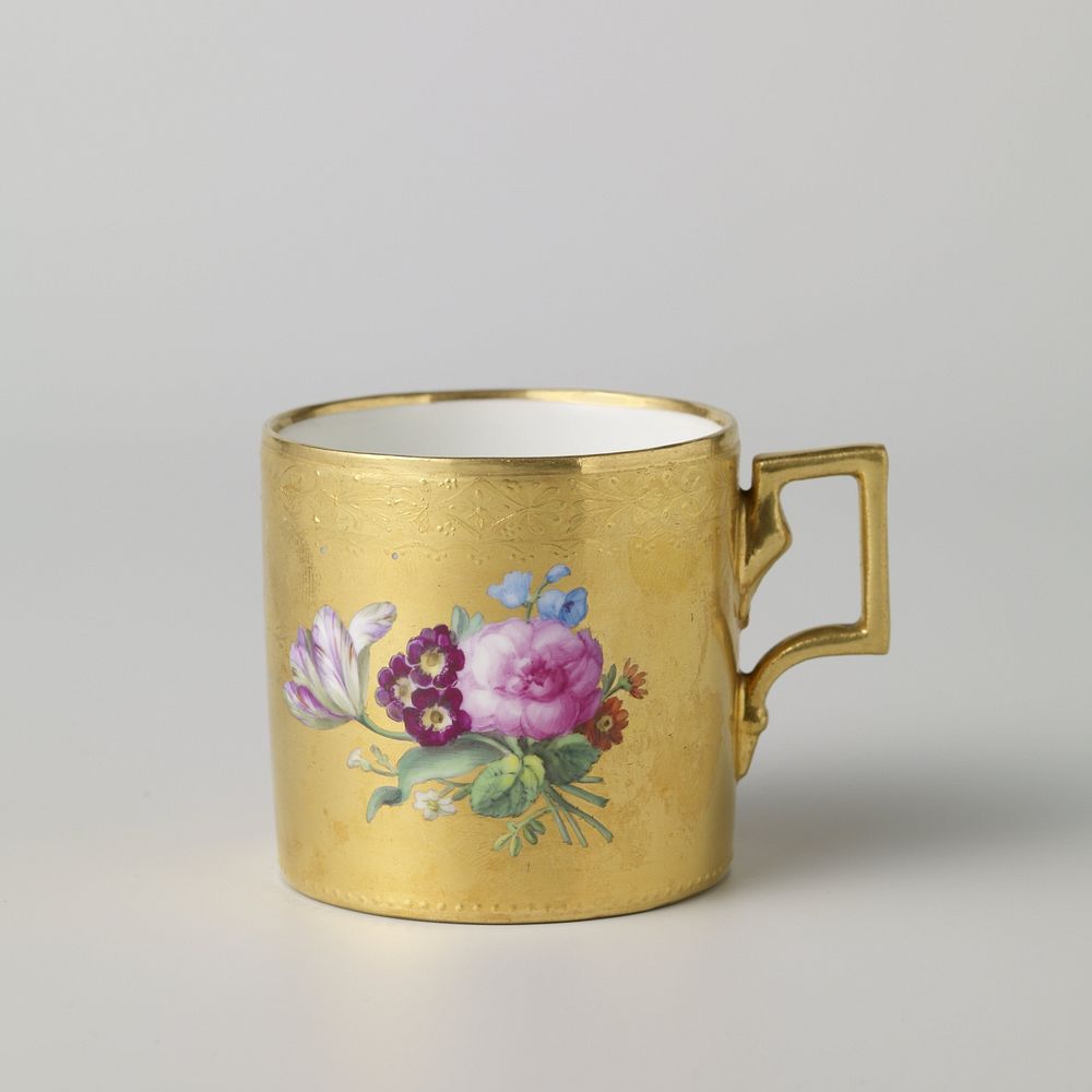 Cup with bouquets (c. 1798) by Kaiserliche Porzellanmanufaktur