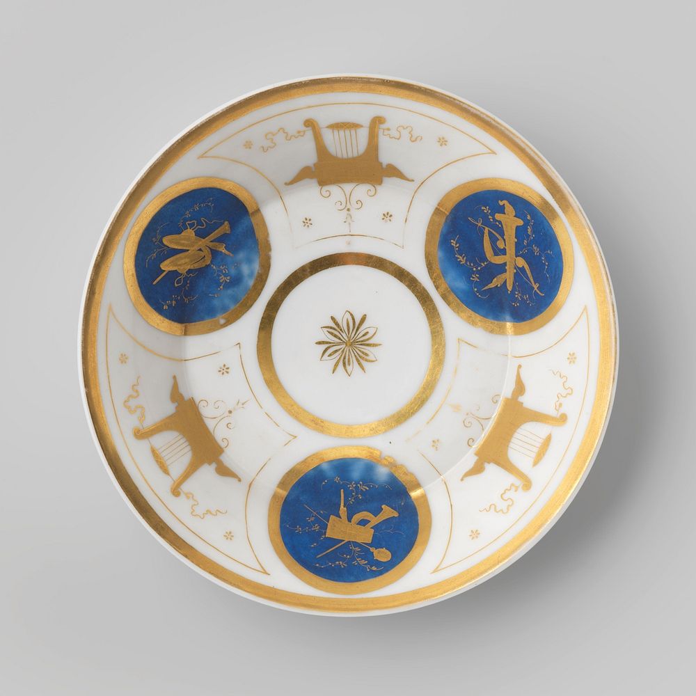 Saucer with musical instruments (c. 1790 - c. 1800) by anonymous