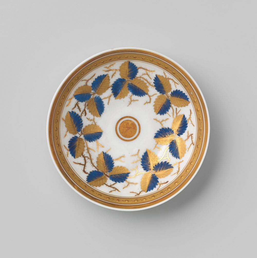 Dish with foliate sprays (c. 1800 - c. 1810) by anonymous