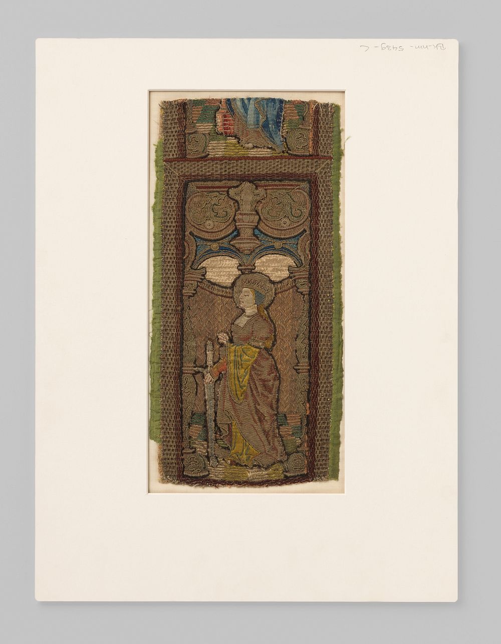 Fragment van een aurifries, met borduurwerk van zijde en gouddraad op linnen (c. 1525 - c. 1530)