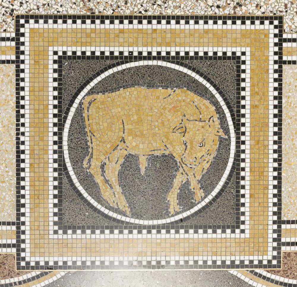 Detail van het mozaïek in de Voorhal met het dierenriemteken stier (2013) by René den Engelsman