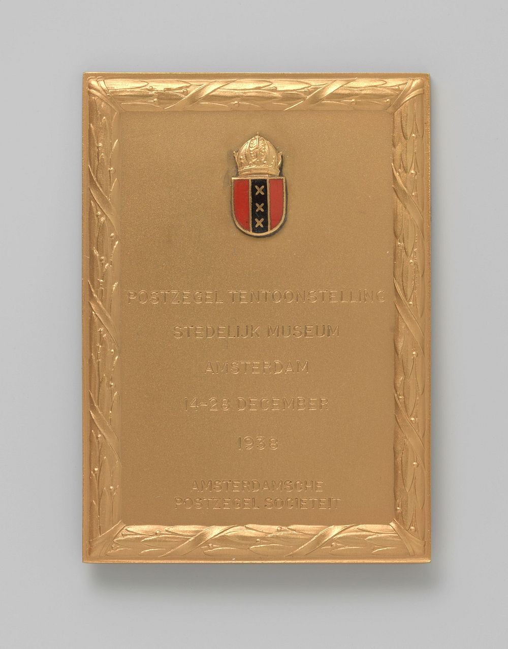 Postzegeltentoonstelling Stedelijk Museum Amsterdam 1938 (1938) by Koninklijke Utrechtsche Fabriek van Zilverwerken van C J…