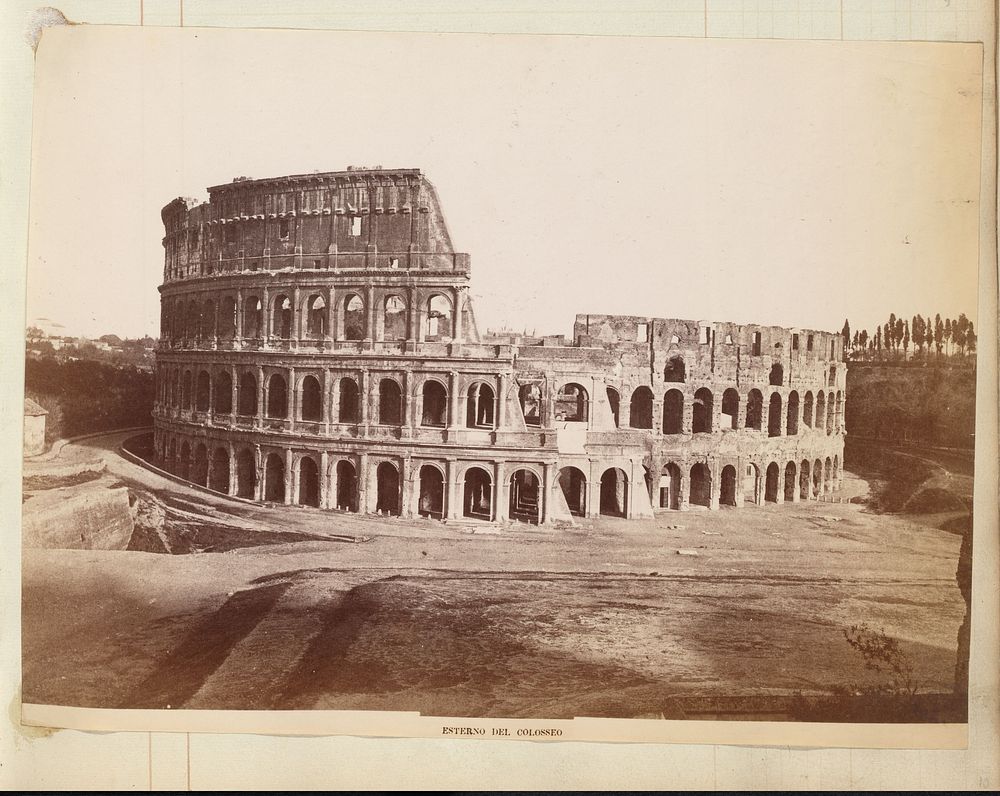 Gezicht op het Colosseum in Rome (c. 1880 - c. 1900) by anonymous