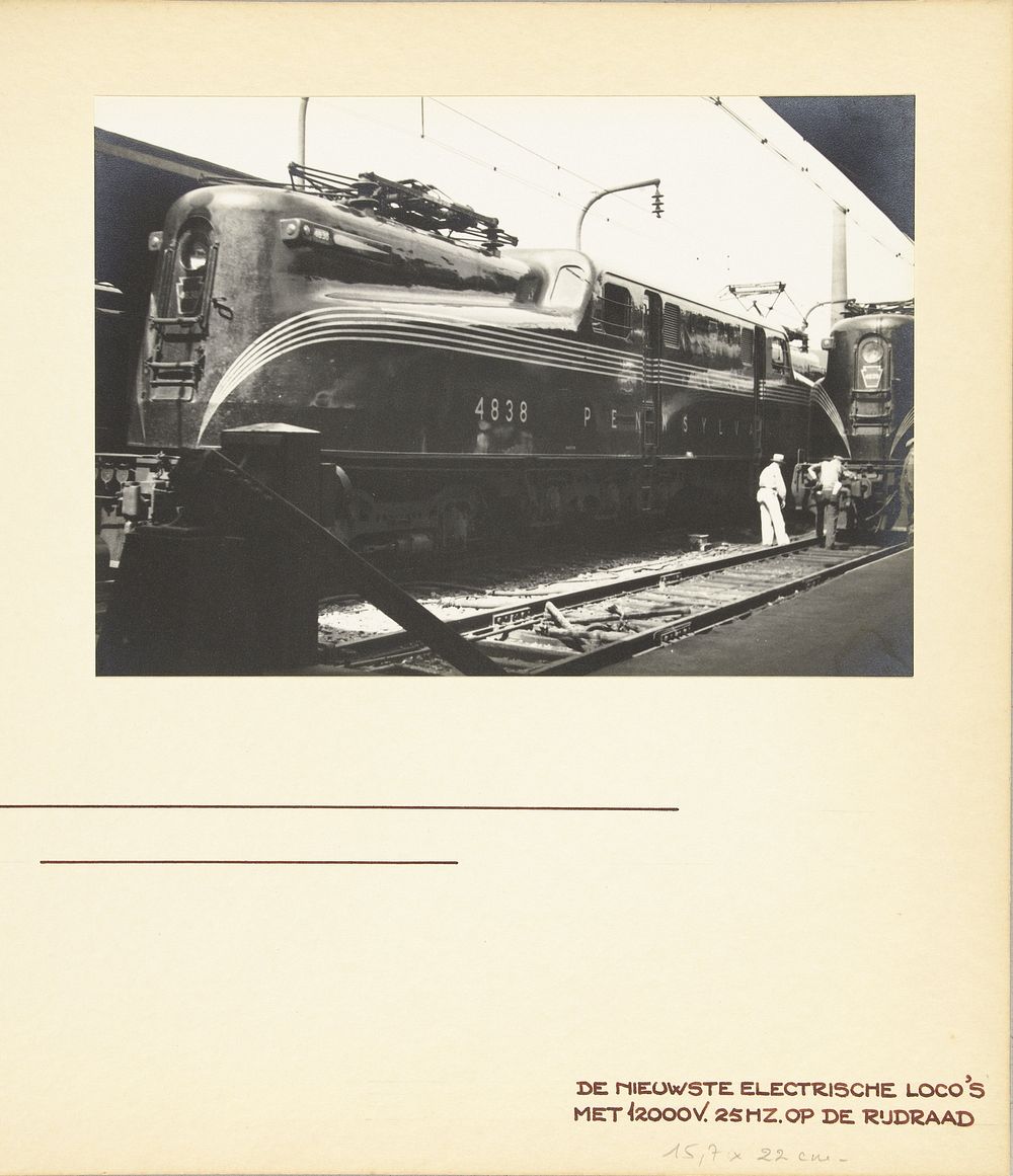 Electrische locomotief op onbekende locatie in de Verenigde Staten (1936) by Wouter Cool
